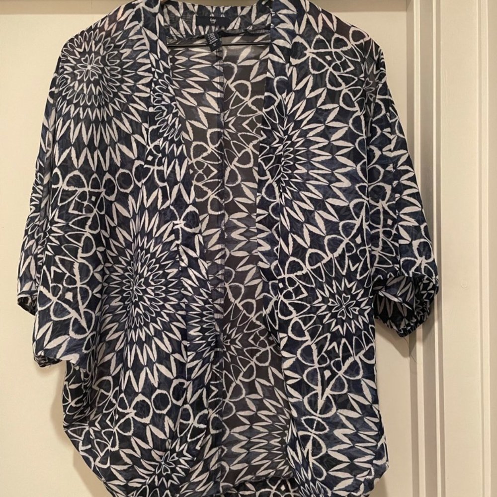 GAP Womens Blue and White Lightweight Kimono Shrug size XS/S